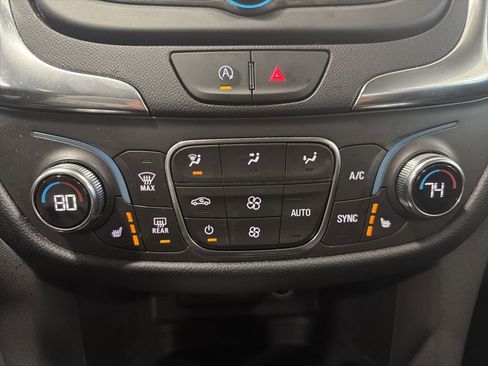 Used 2022 Chevrolet Equinox LT FWD image 25