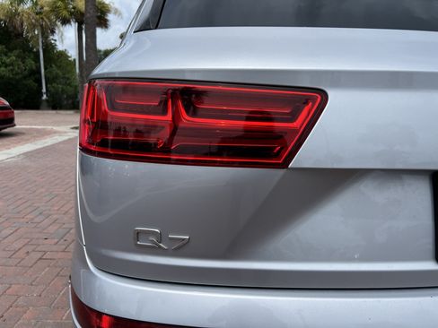 Used 2018 Audi Q7 2.0T Premium Plus w/ Premium Plus Package AWD/4WD image 41