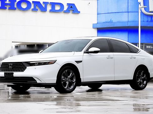 Used 2025 Honda Accord EX-L image 1