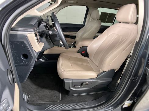 Certified 2024 Ford Expedition Limited image 24