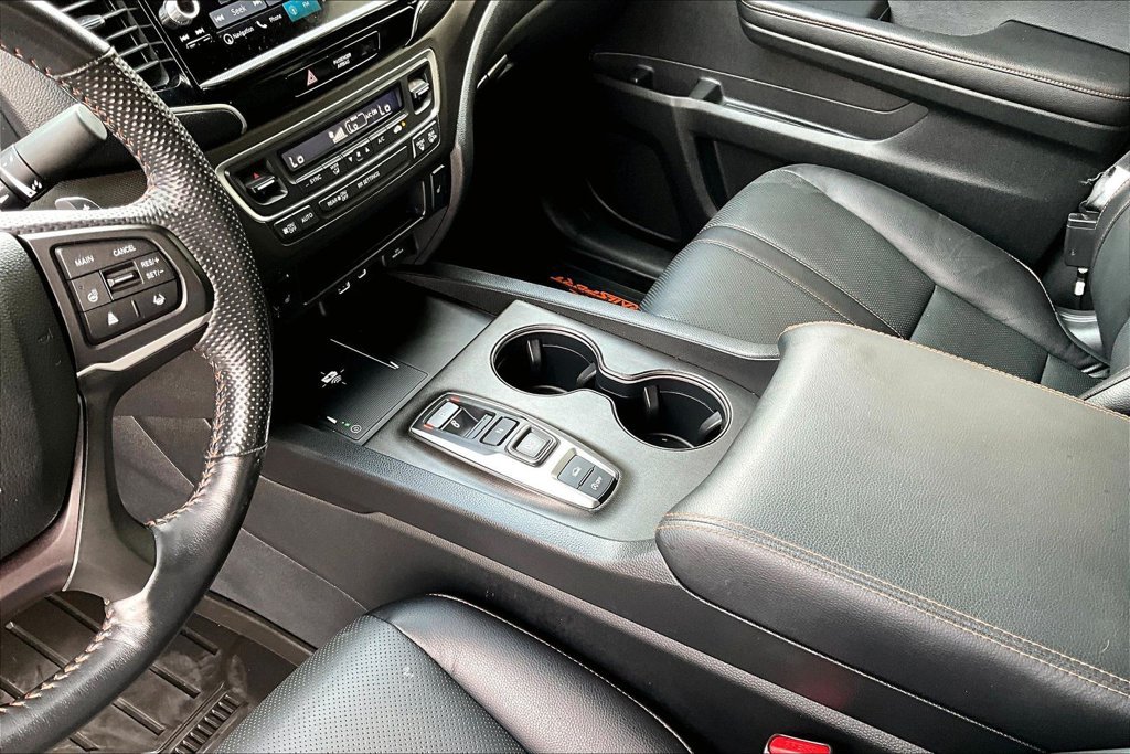 Used 2025 Honda Ridgeline TrailSport image 12