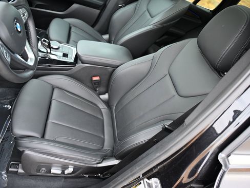 Used 2023 BMW X3 xDrive30i w/ Convenience Package image 18