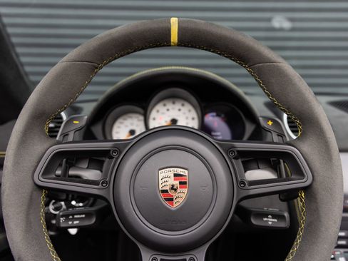 Certified 2025 Porsche 718 Boxster Spyder RS w/ Weissach Package image 15