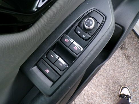 Used 2025 Subaru Forester Sport AWD/4WD image 23