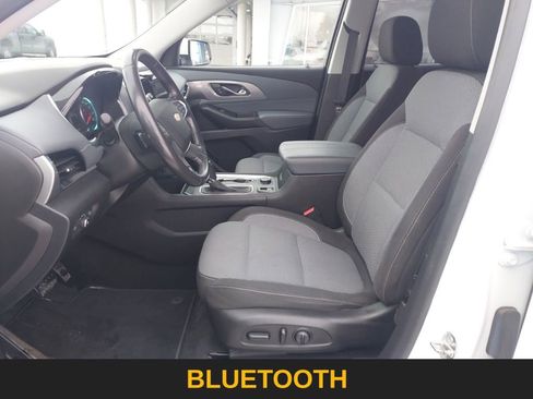 Used 2019 Chevrolet Traverse LT image 12