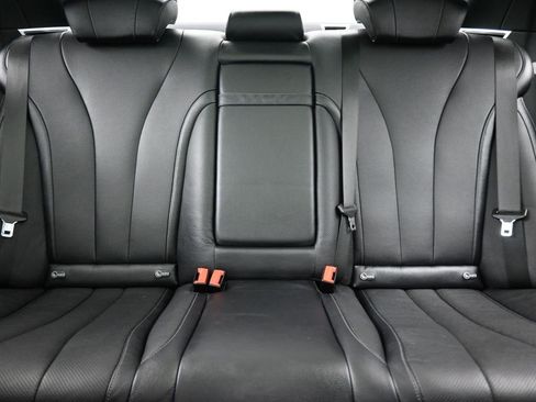 Used 2016 Mercedes-Benz S 550 4MATIC Sedan image 35