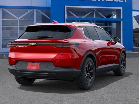 New 2026 Chevrolet Equinox EV LT image 4