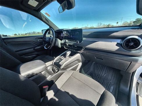 Certified 2024 Chevrolet Colorado LT w/ LT Convenience Package image 28