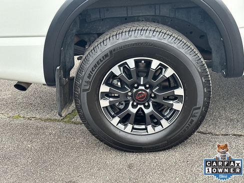 Used 2023 Nissan Titan PRO-4X w/ Pro-4x Convenience Package image 17