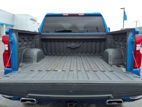 Used 2022 Chevrolet Silverado 1500 RST AWD/4WD image 11