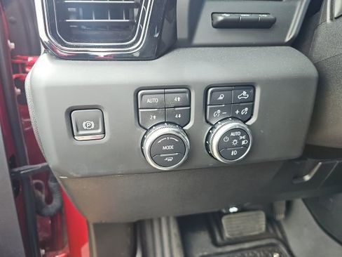 Certified 2024 GMC Sierra 2500 AT4 w/ AT4 Premium Plus Package image 19