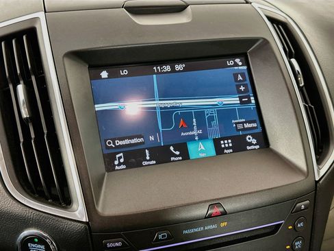 Used 2017 Ford Edge Titanium w/ Equipment Group 302A AWD/4WD image 22
