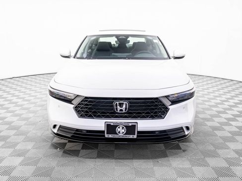 Certified 2025 Honda Accord EX-L image 9