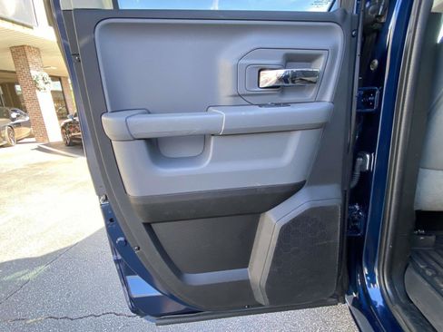 Used 2020 RAM 1500 Classic SLT w/ Luxury Group image 20