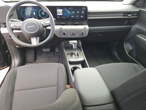 New 2026 Hyundai Kona SE image 8