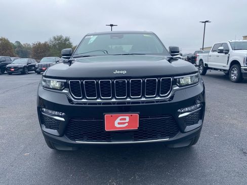 New 2025 Jeep Grand Cherokee Limited w/ Luxury Tech Group II image 2