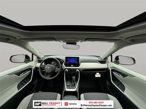 Used 2025 Toyota RAV4 XLE image 10