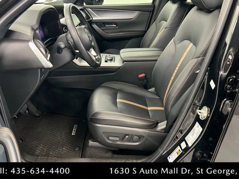 Certified 2025 MAZDA CX-90 3.3 Turbo w/ Premium Plus Pkg AWD/4WD image 17