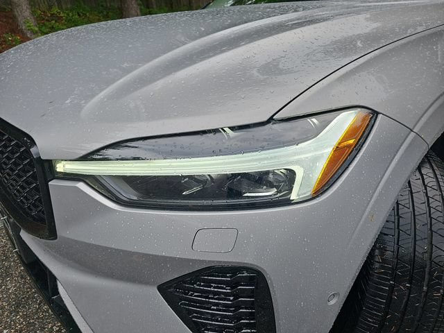 Certified 2023 Volvo XC60 B5 Plus w/ Climate Package AWD/4WD image 29