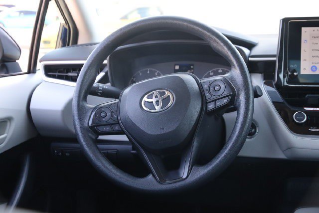 Used 2025 Toyota Corolla LE w/ Convenience Package FWD image 23