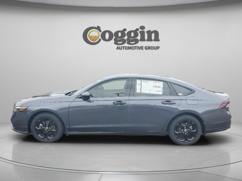 New 2025 Honda Accord SE image 3