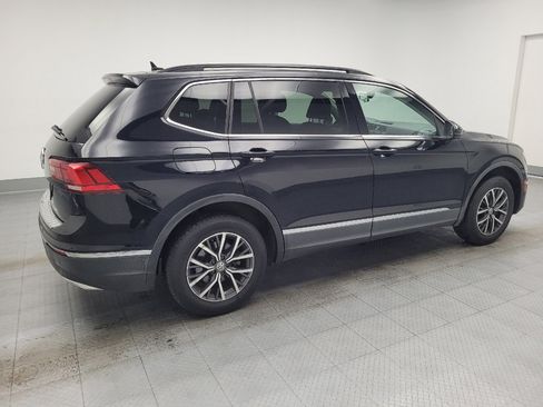 Used 2020 Volkswagen Tiguan SE w/ Panoramic Sunroof Package image 10