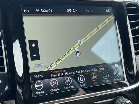 Used 2021 Jeep Grand Cherokee Limited w/ Premium Lighting Group AWD/4WD image 24