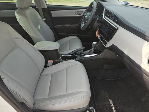 Used 2017 Toyota Corolla LE FWD image 28
