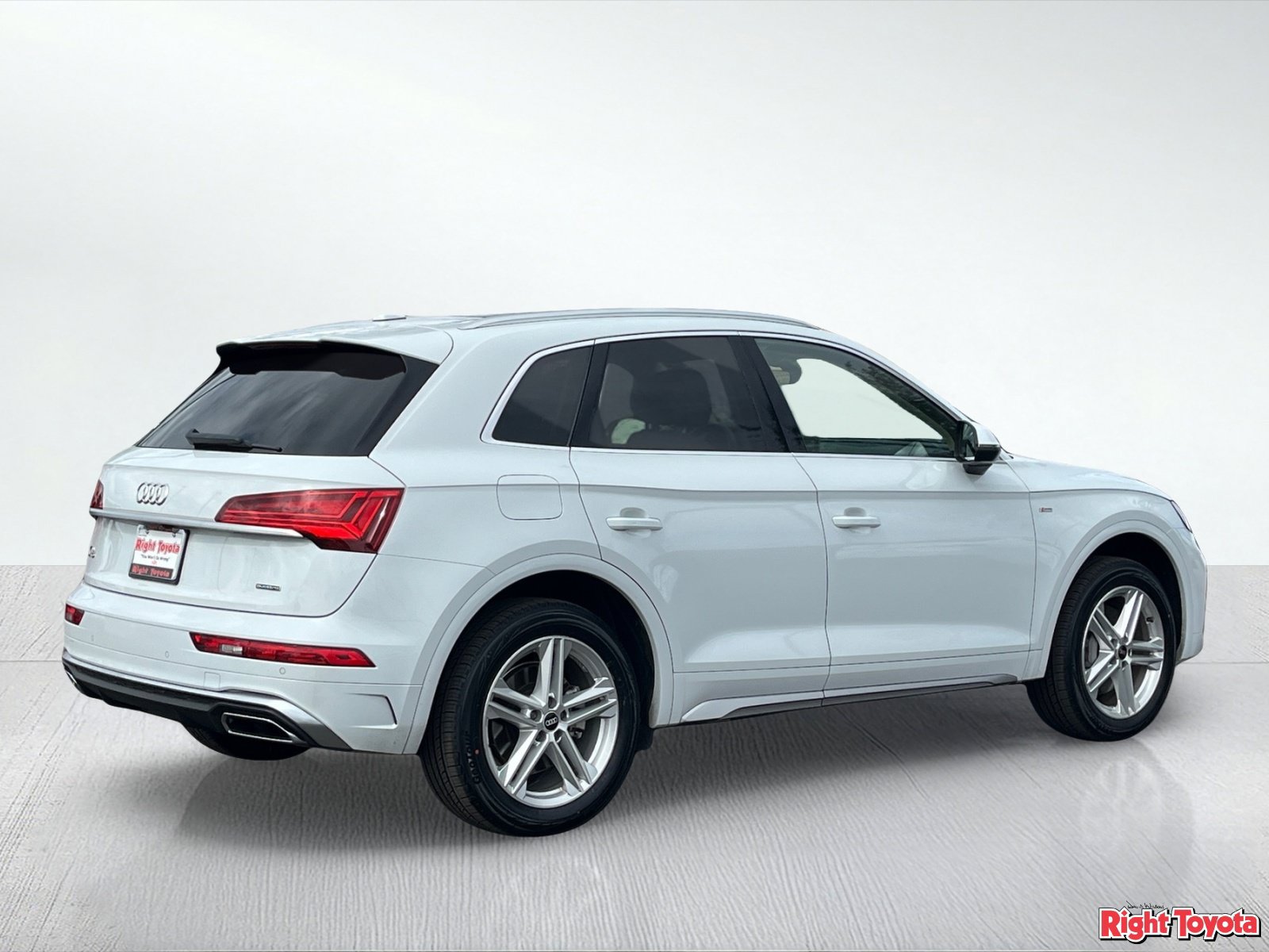 Used 2021 Audi Q5 e Premium w/ Convenience Package AWD/4WD image 5