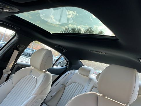 Used 2025 Genesis G70 2.5T w/ Sport Prestige Package image 21