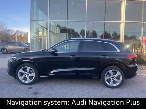 New 2025 Audi Q5 Prestige image 3