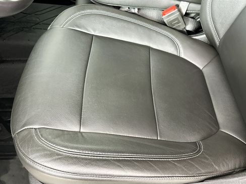 Used 2019 Chevrolet Silverado 1500 LT w/ All-Star Edition AWD/4WD image 24