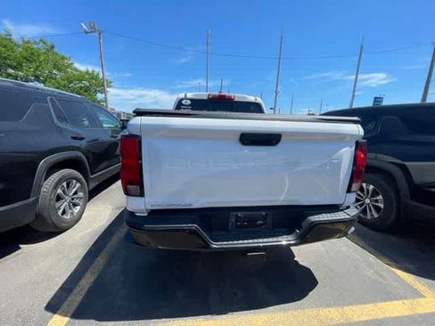 Used 2023 Chevrolet Colorado W/T w/ Technology Package RWD image 6