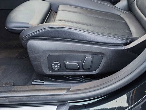 Used 2024 BMW 330i xDrive 330i xDrive image 24