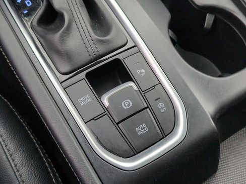 Used 2019 Hyundai Santa Fe Limited image 22