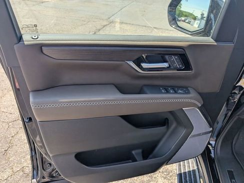 New 2026 GMC Yukon XL Denali Ultimate AWD/4WD image 14