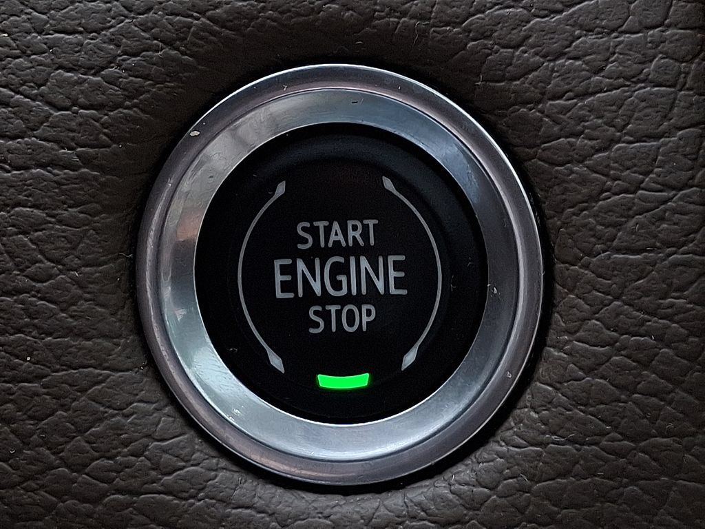 Used 2022 GMC Yukon Denali AWD/4WD image 20