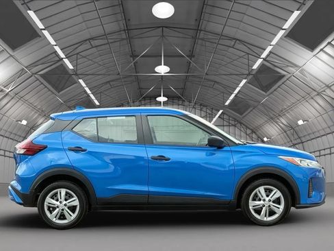 Used 2022 Nissan Kicks S FWD image 8