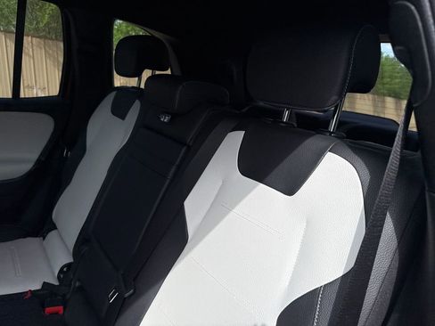 Used 2020 Mercedes-Benz GLB 250 4MATIC image 19