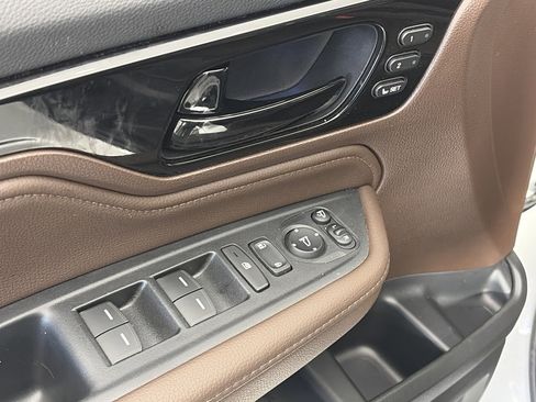 Used 2025 Honda Odyssey Elite image 24