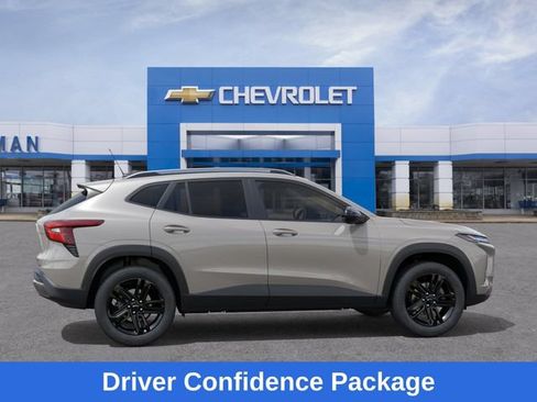New 2026 Chevrolet Trax ACTIV w/ Sunroof Package FWD image 6
