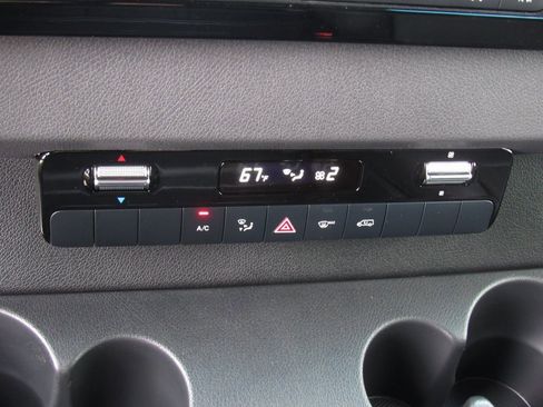 New 2025 Mercedes-Benz Sprinter 2500 image 32