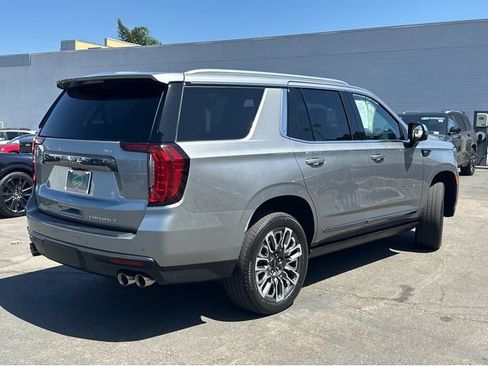Used 2023 GMC Yukon Denali Ultimate AWD/4WD image 11