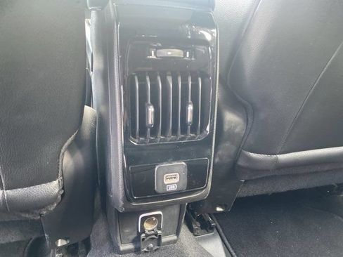 Used 2022 Jeep Compass Latitude FWD image 13