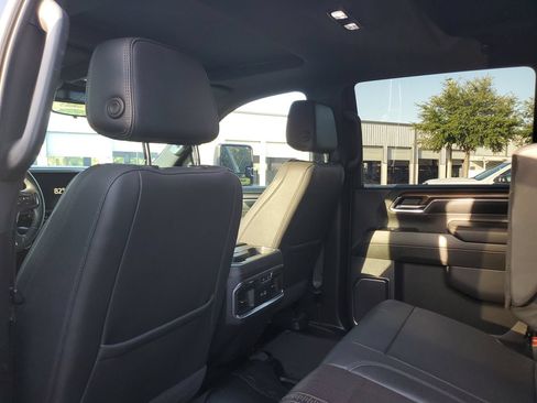 Used 2024 Chevrolet Silverado 2500 High Country w/ Technology Package AWD/4WD image 10
