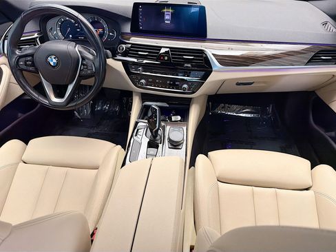 Used 2019 BMW 530i w/ Convenience Package RWD image 12