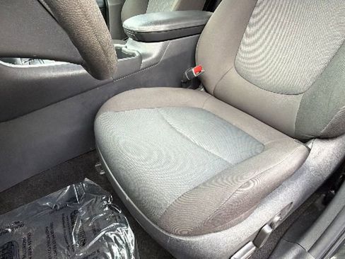 Certified 2025 Toyota RAV4 XLE FWD image 19