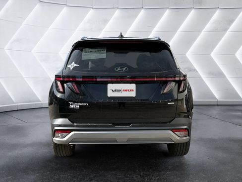 Used 2025 Hyundai Tucson Limited image 5