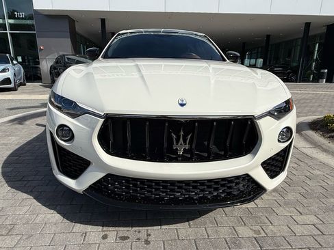 Certified 2022 Maserati Levante Modena image 7
