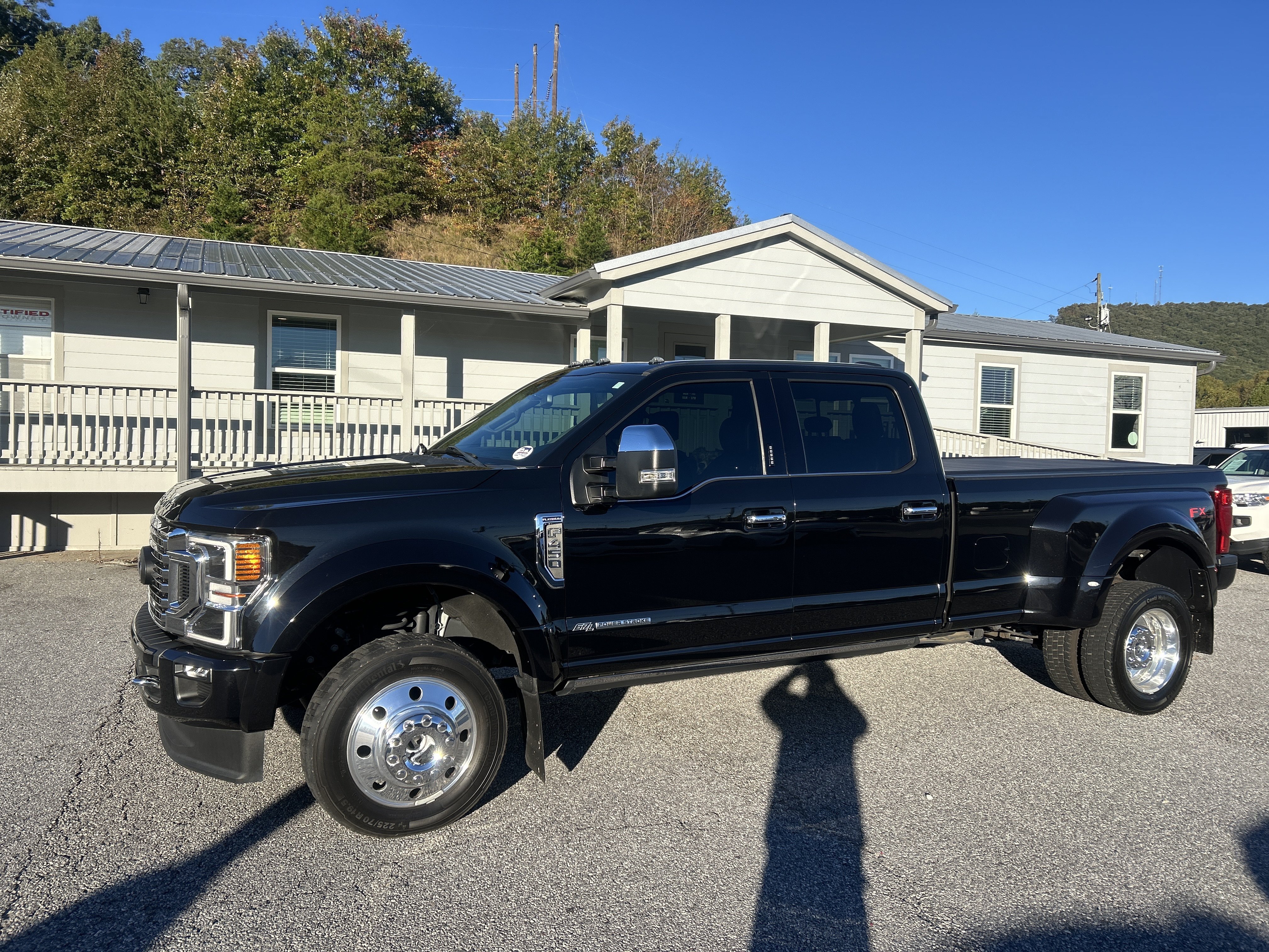 Used 2020 Ford F450 4x4 Crew Cab Super Duty image 2